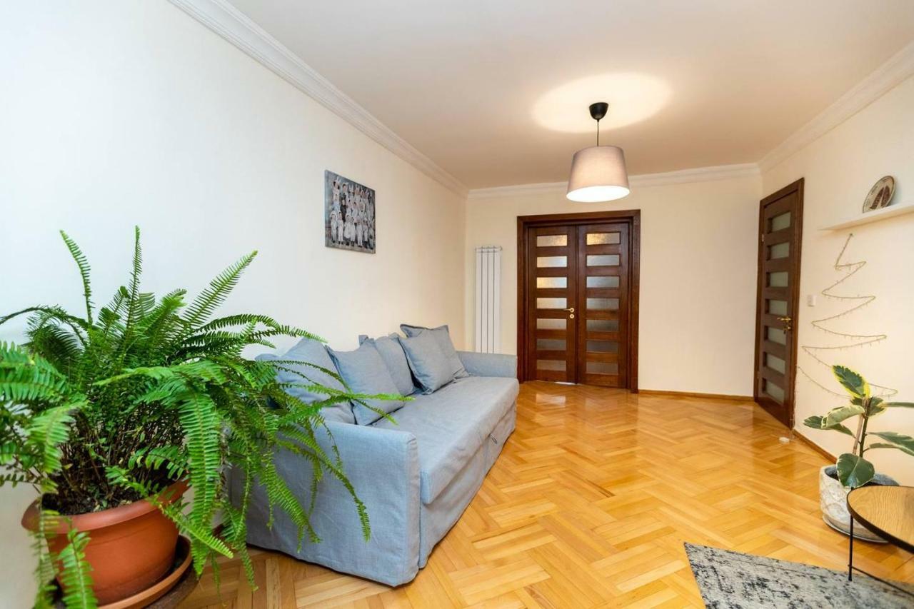 Wehost Cosy Apartment Тбилиси Экстерьер фото